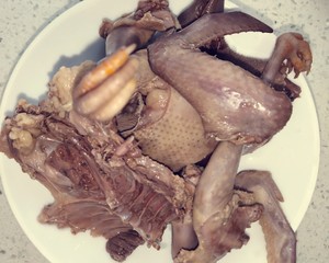 清爽绿豆鸽汤的做法 步骤2