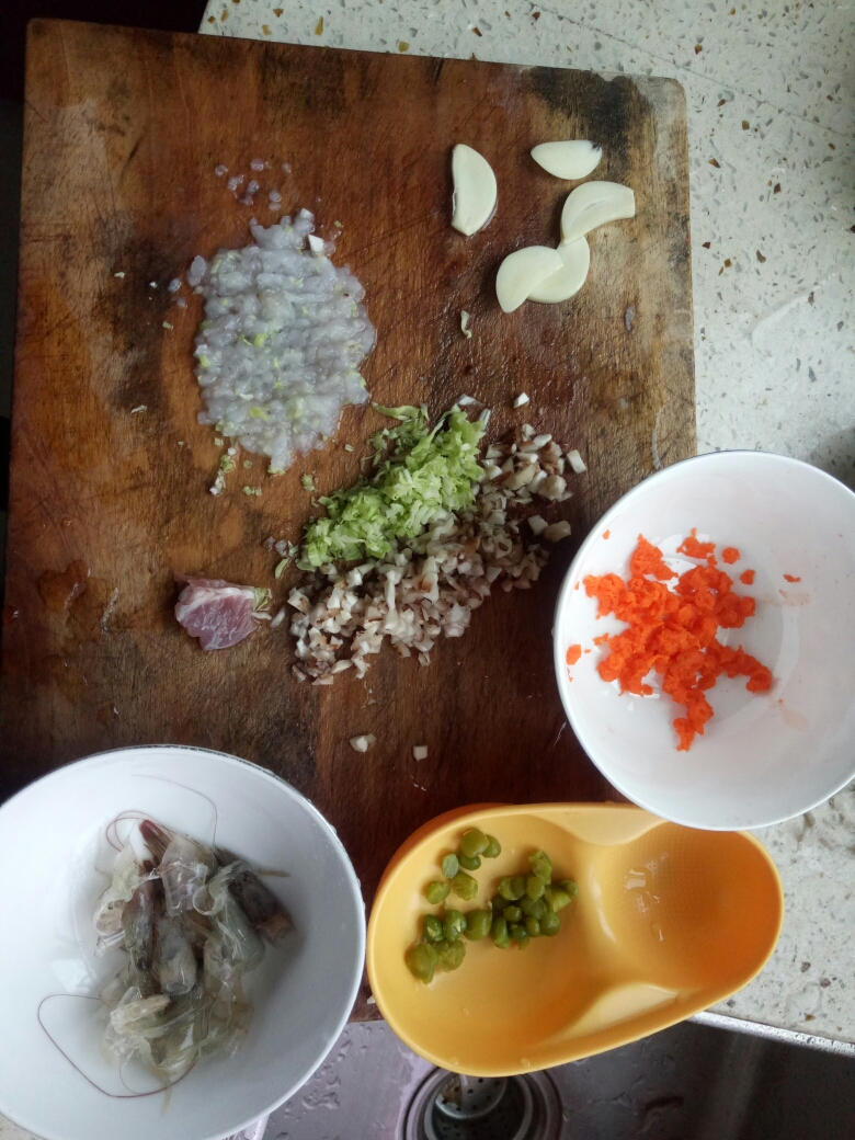 宝宝虾粥的做法步骤图,宝宝虾粥怎么做好吃】