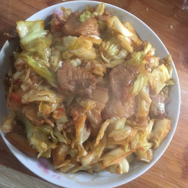 zhahashag做的包菜炒肉