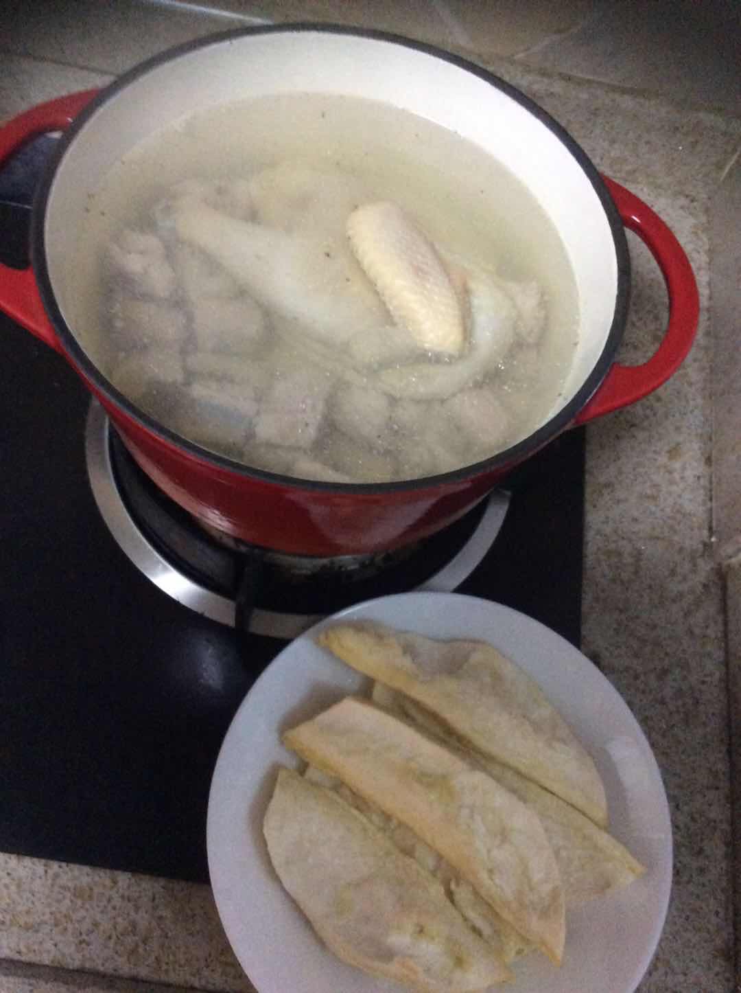 榴莲煲鸡汤的做法