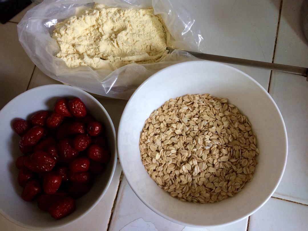 燕麦黏窝窝香甜黄面窝窝的做法 步骤1