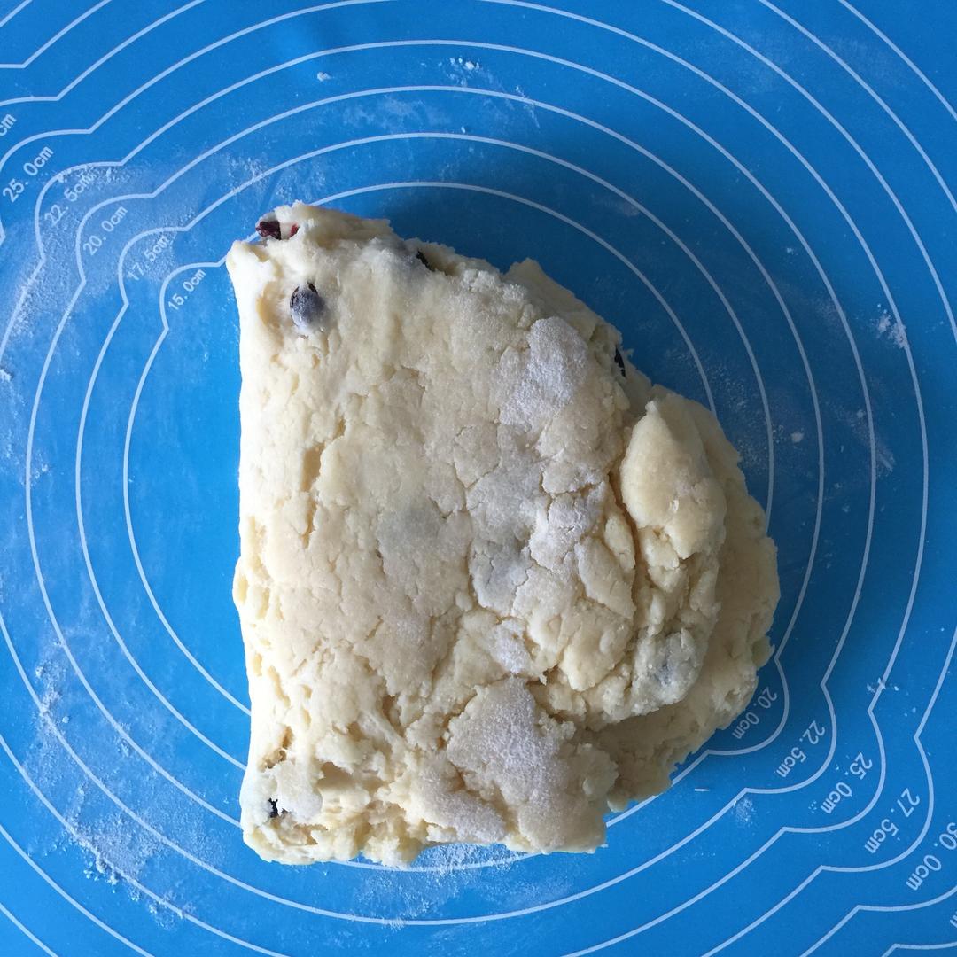 【超级快手美味的英式司康的做法步骤图】柳飘扬-制作