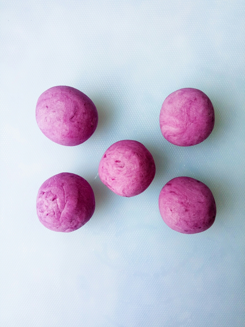 会爆浆的紫薯巧克力汤圆的做法 步骤6