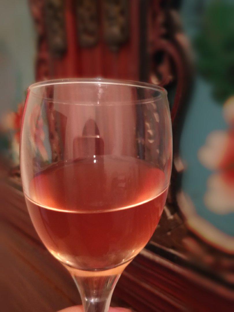 花红胭脂做的自制葡萄酒