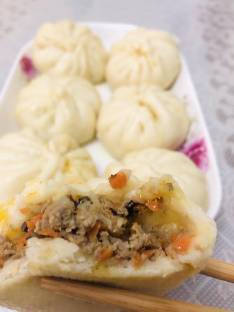 烟云过眼007做的胡萝卜羊肉包子