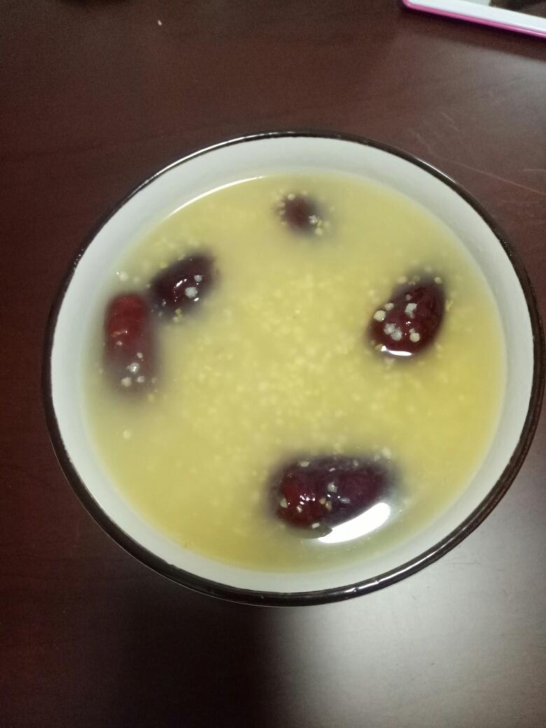 红枣小米粥
