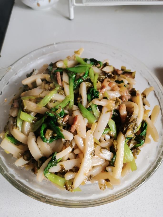 雪菜肉丝炒年糕