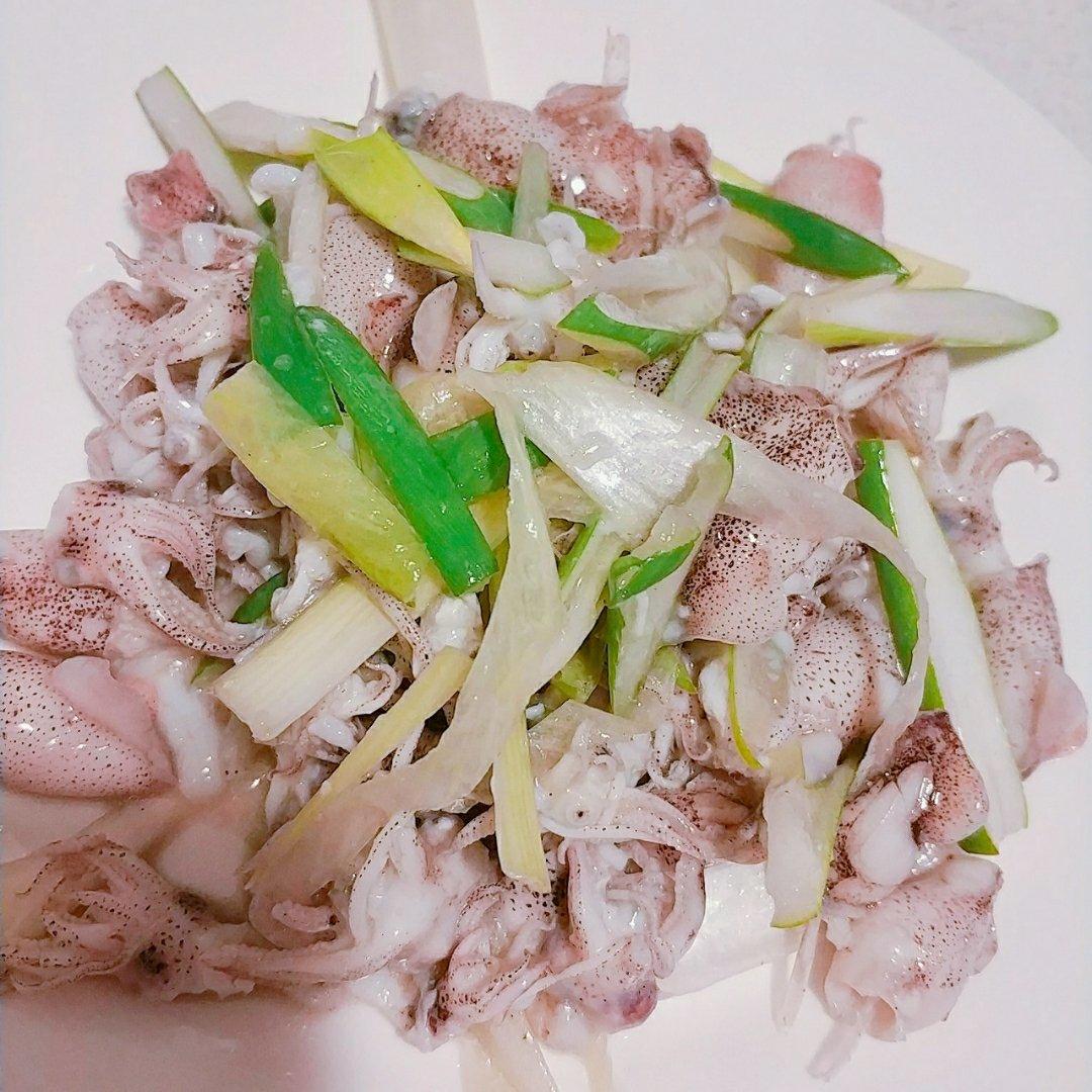 作品 夕晓760080749做的2019年01月25日 凉拌海兔,蒜蓉菜心,自酿黄桃