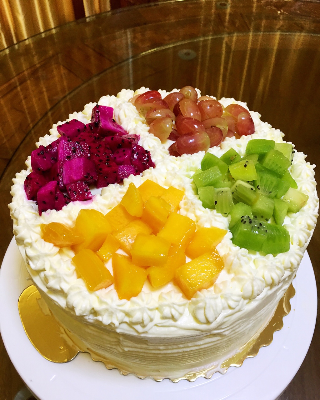 奇迹_rbpg做的8寸水果生日蛋糕