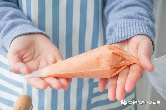 胡萝卜三文鱼条的做法 步骤7