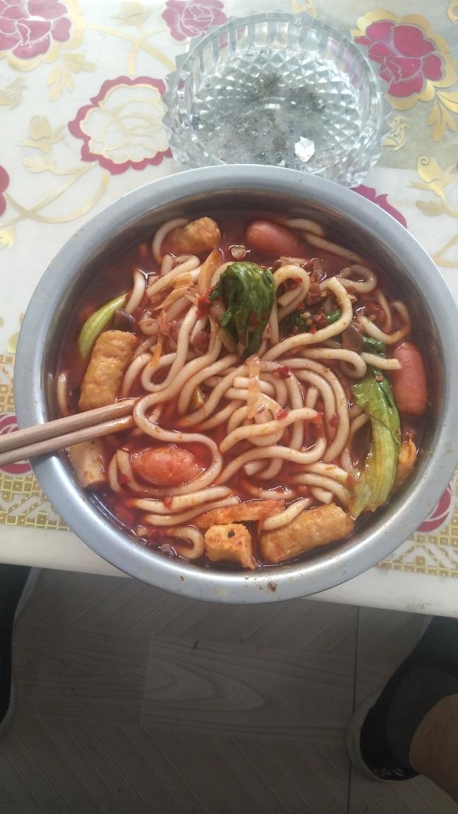 微辣过桥米线
