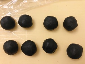 健康美味?一次发酵可可黑芝麻包的做法 步骤6