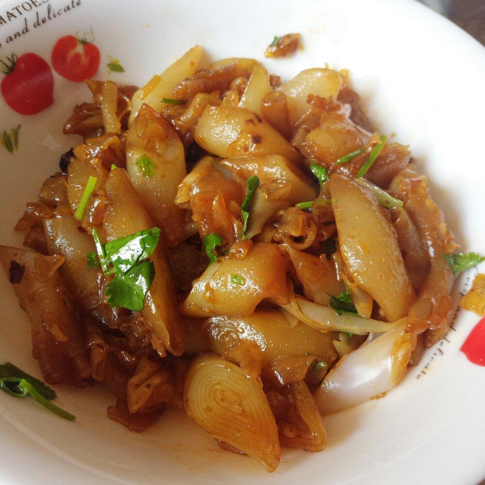 豉油皇炒猪肠粉