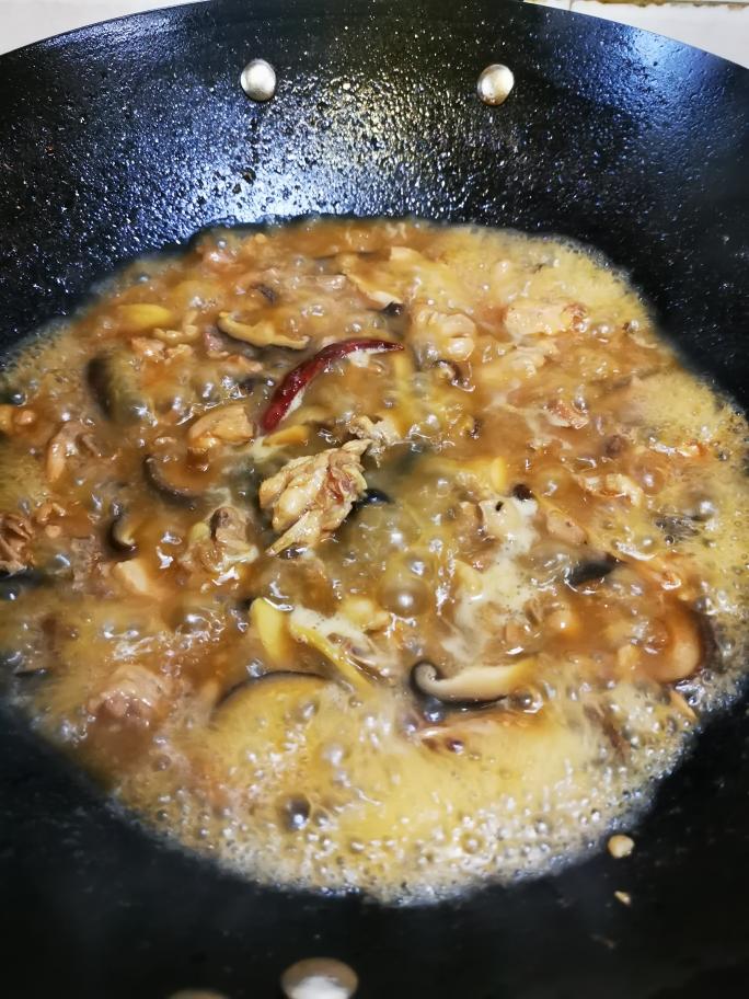 黄焖鸡