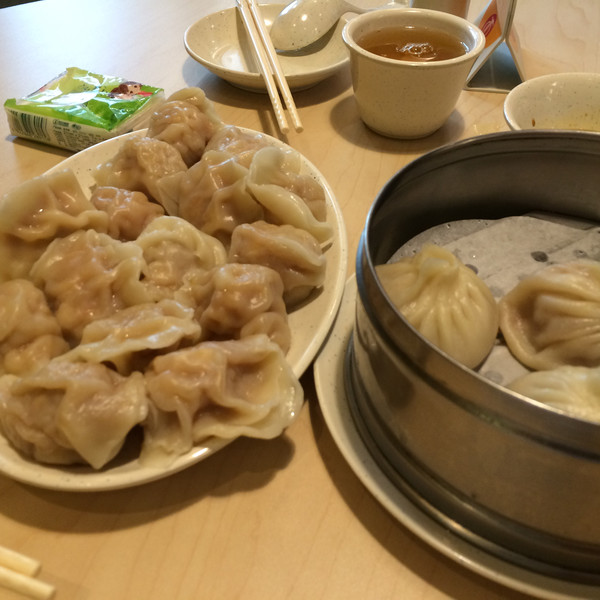 小荧猪肉做的玉米食品馅同学水饺大丰市华丰饮料厂图片