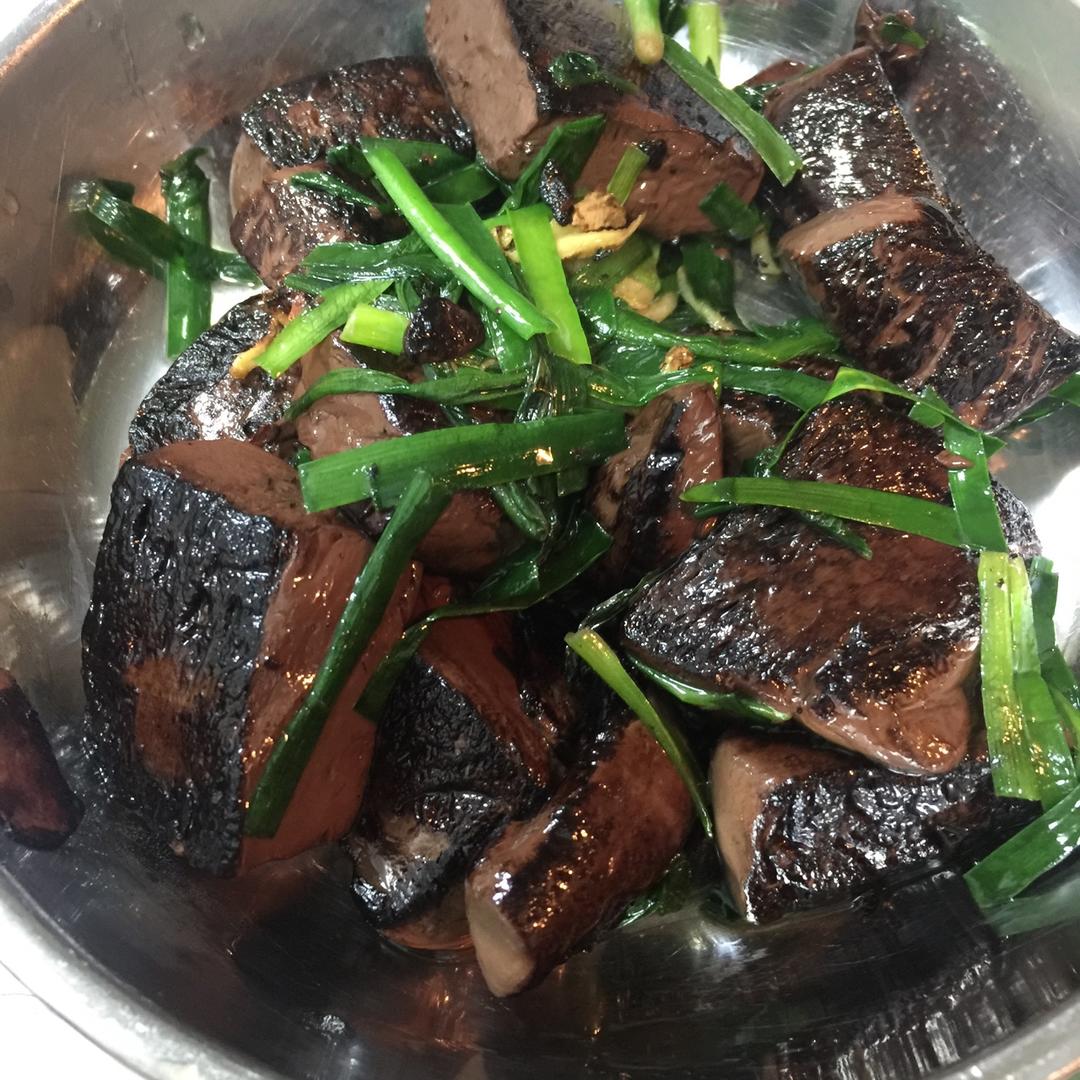 biglaikuen做的韭菜炒猪红