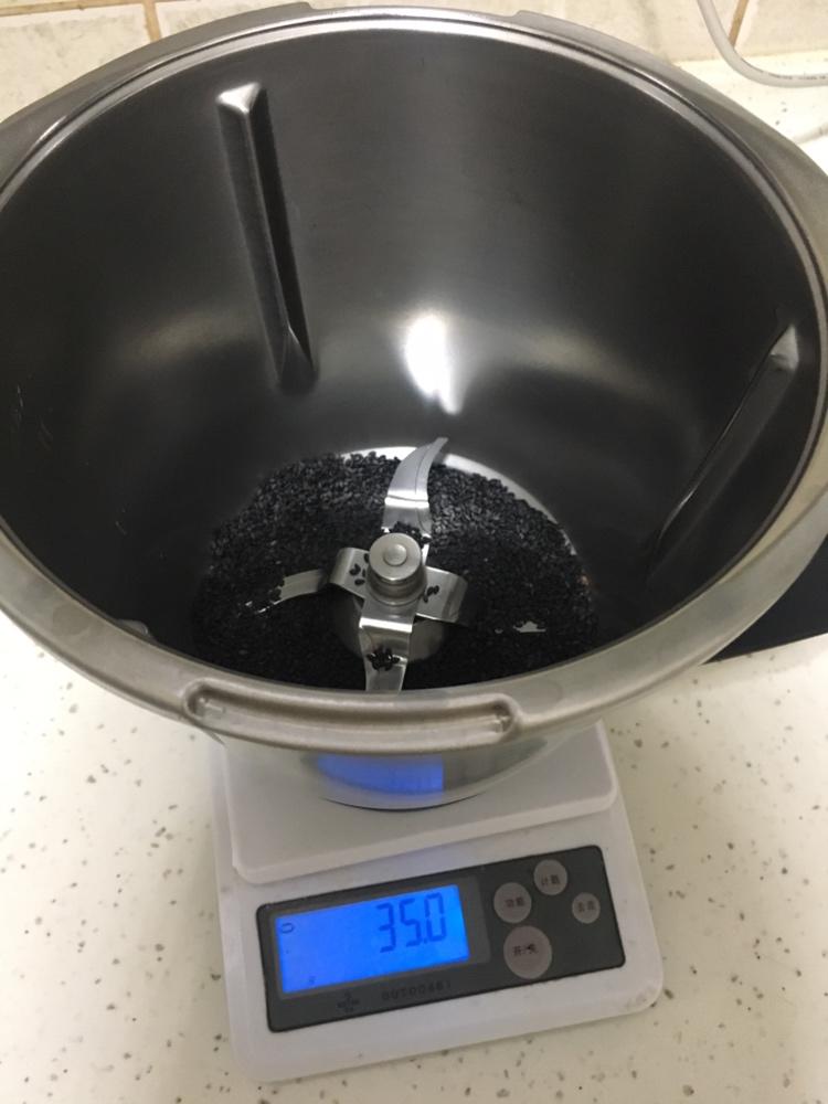 黑芝麻红枣馒头