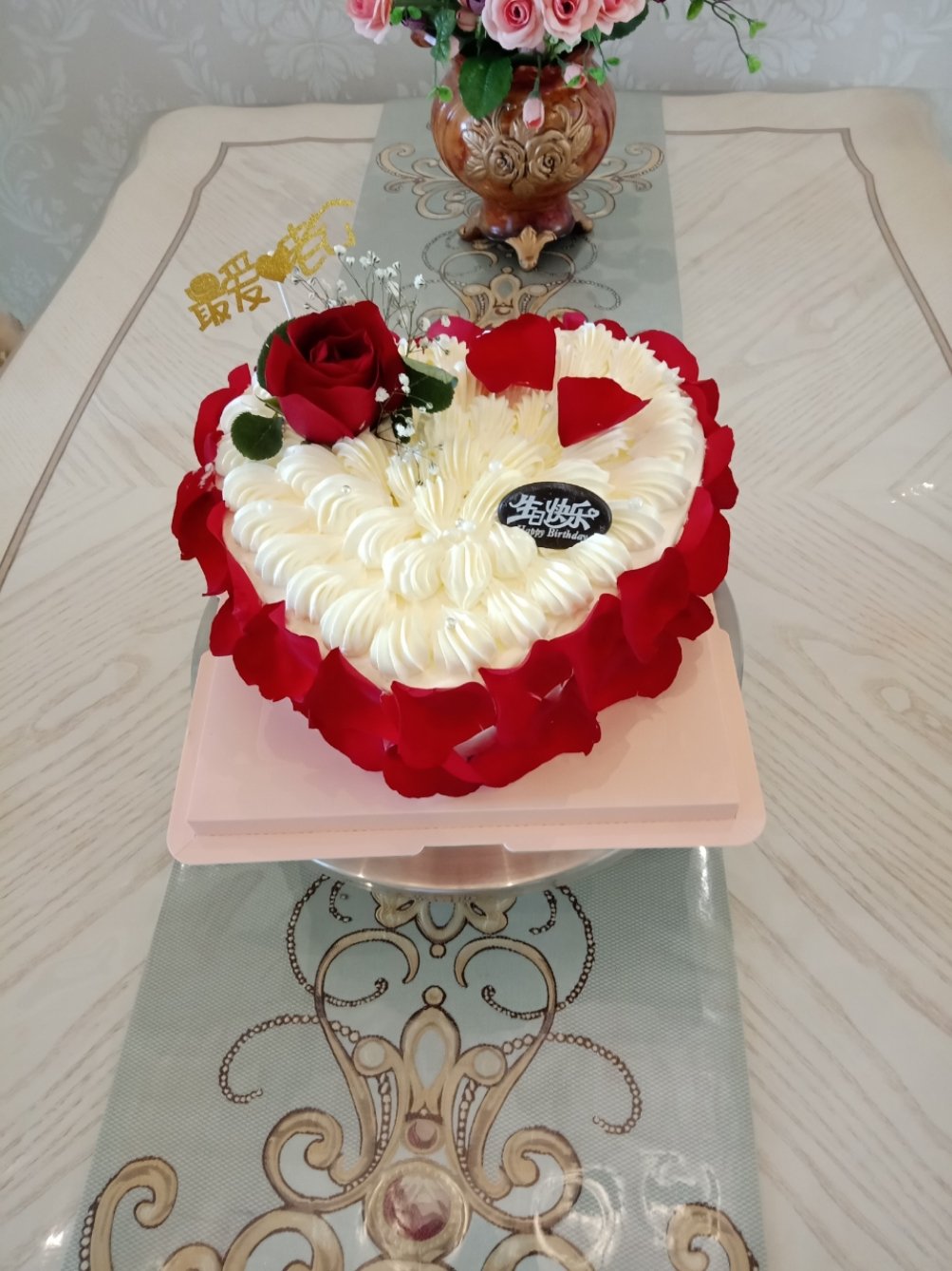 爱尚烘焙工作室做的玫瑰花蛋糕