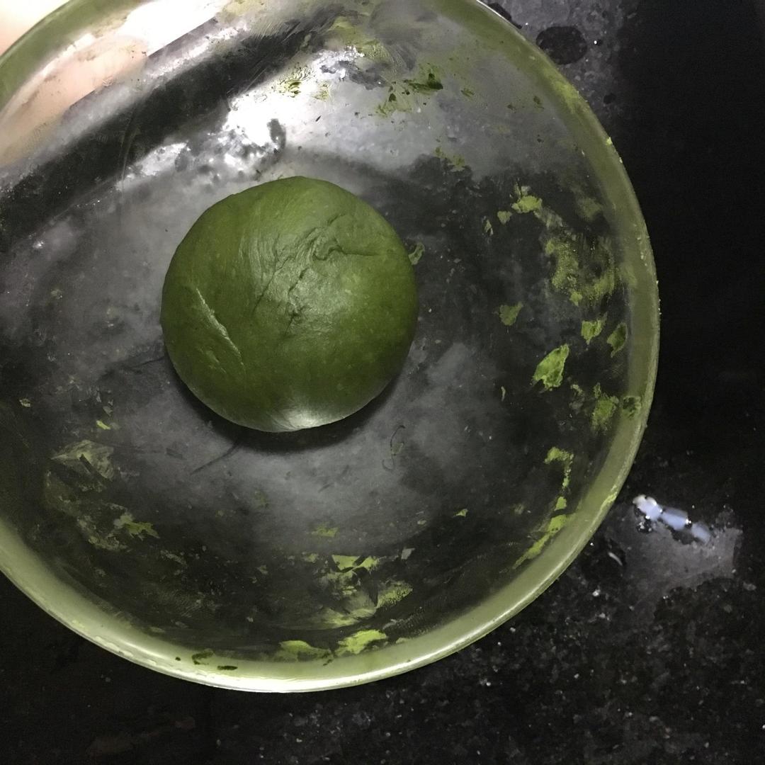 【胡萝卜面包的做法步骤图，胡萝卜面包怎么做好吃】素心静月-制作