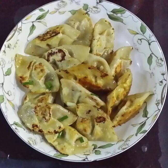 饺子 速冻水饺做煎饺          速冻水饺                   用料