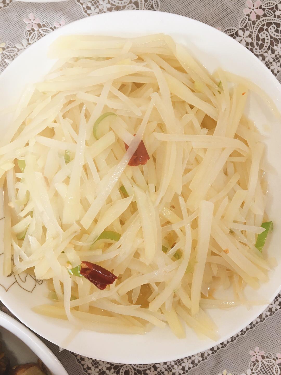 炝炒糖醋土豆丝-果果美厨