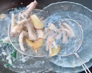 清爽的泡鸡爪的做法 步骤4