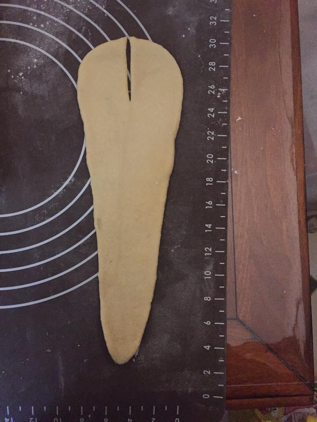 【苹果牛角面包的做法步骤图,怎么做好吃】4万元山羊-制作