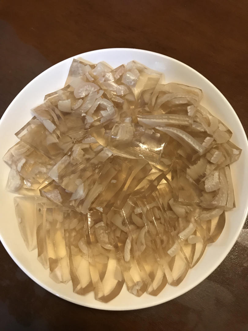 哼奶做的吃真正的胶原蛋白:水晶皮冻