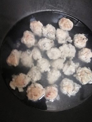 自制手打鱼丸的做法 步骤8