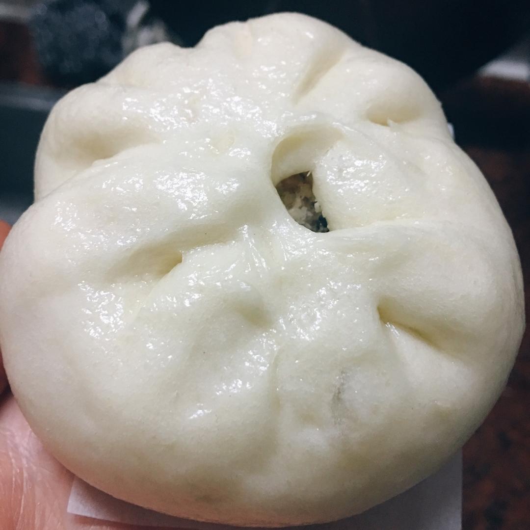 华呆做的花生芝麻包