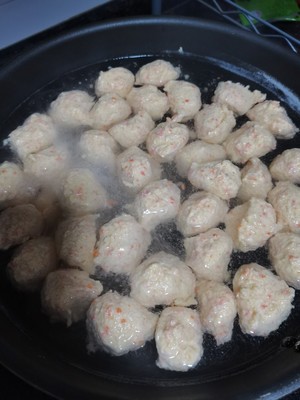 减肥餐:鸡胸肉丸子的做法 步骤4