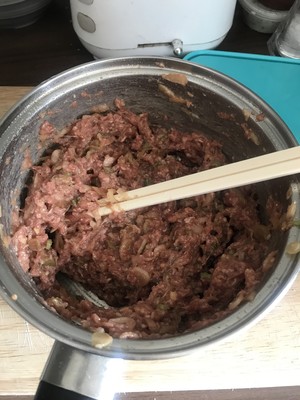 簡易牛肉餡餅的做法 步骤4