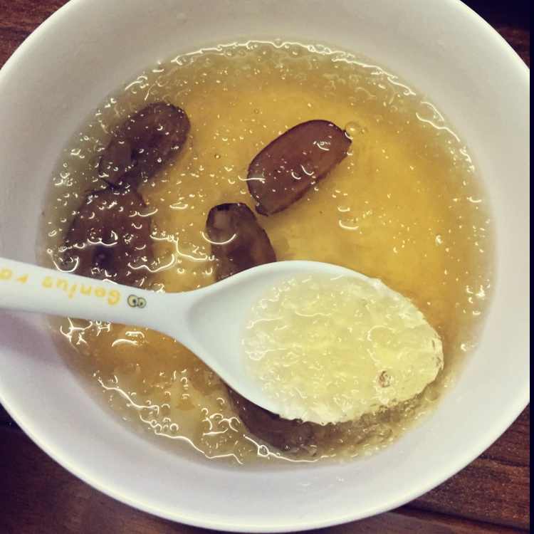冰糖红枣炖燕窝