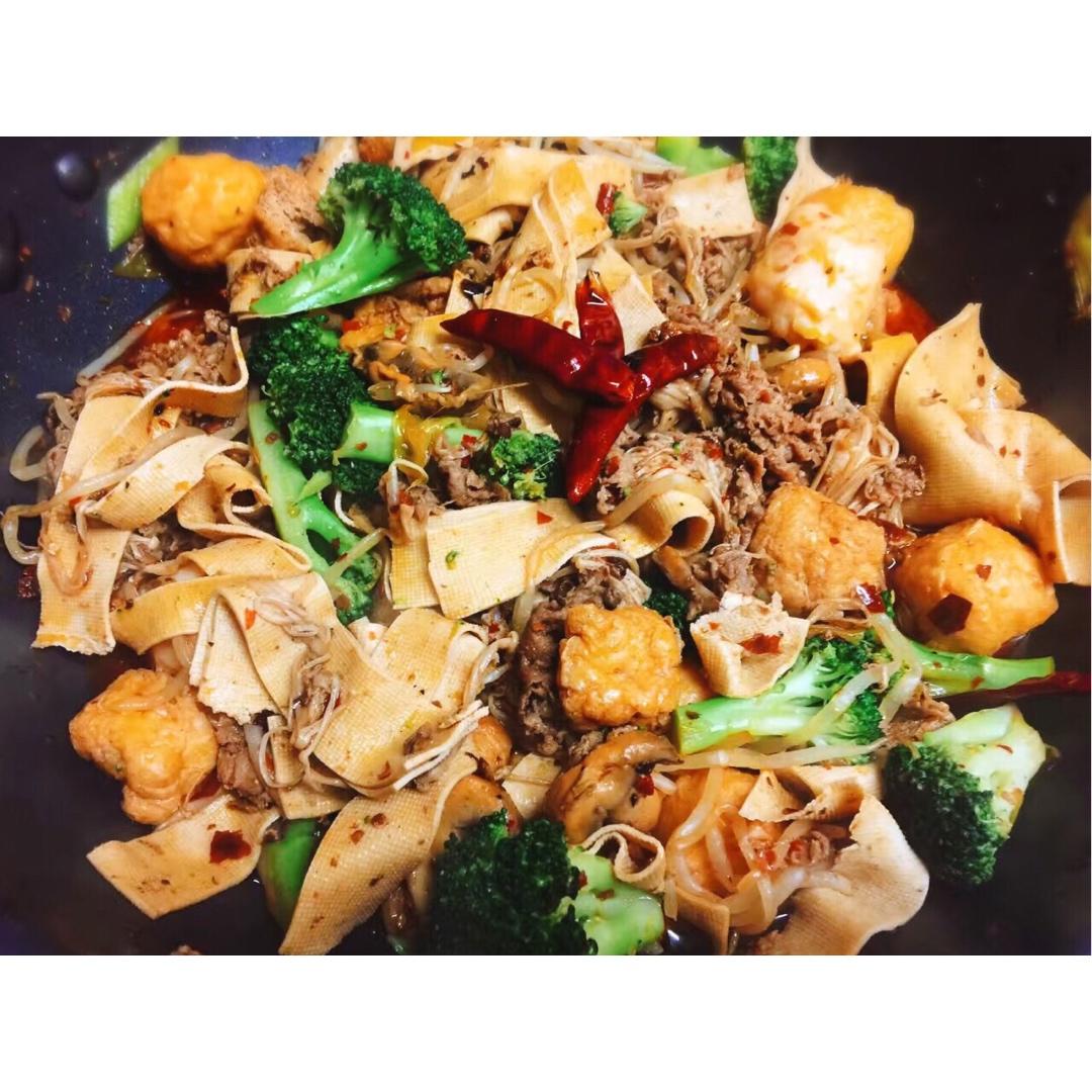 赞                  麻辣香锅              鲜蘑,肥牛卷,灯笼椒