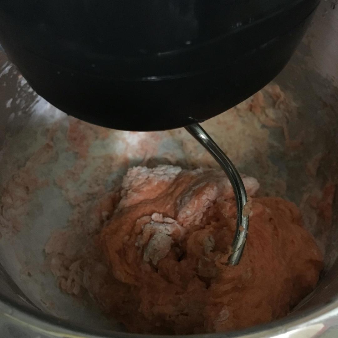 【胡萝卜面包的做法步骤图，胡萝卜面包怎么做好吃】素心静月-制作