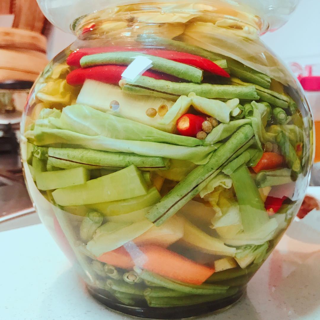 悠悠闲游做的最详细的四川泡菜家常做法
