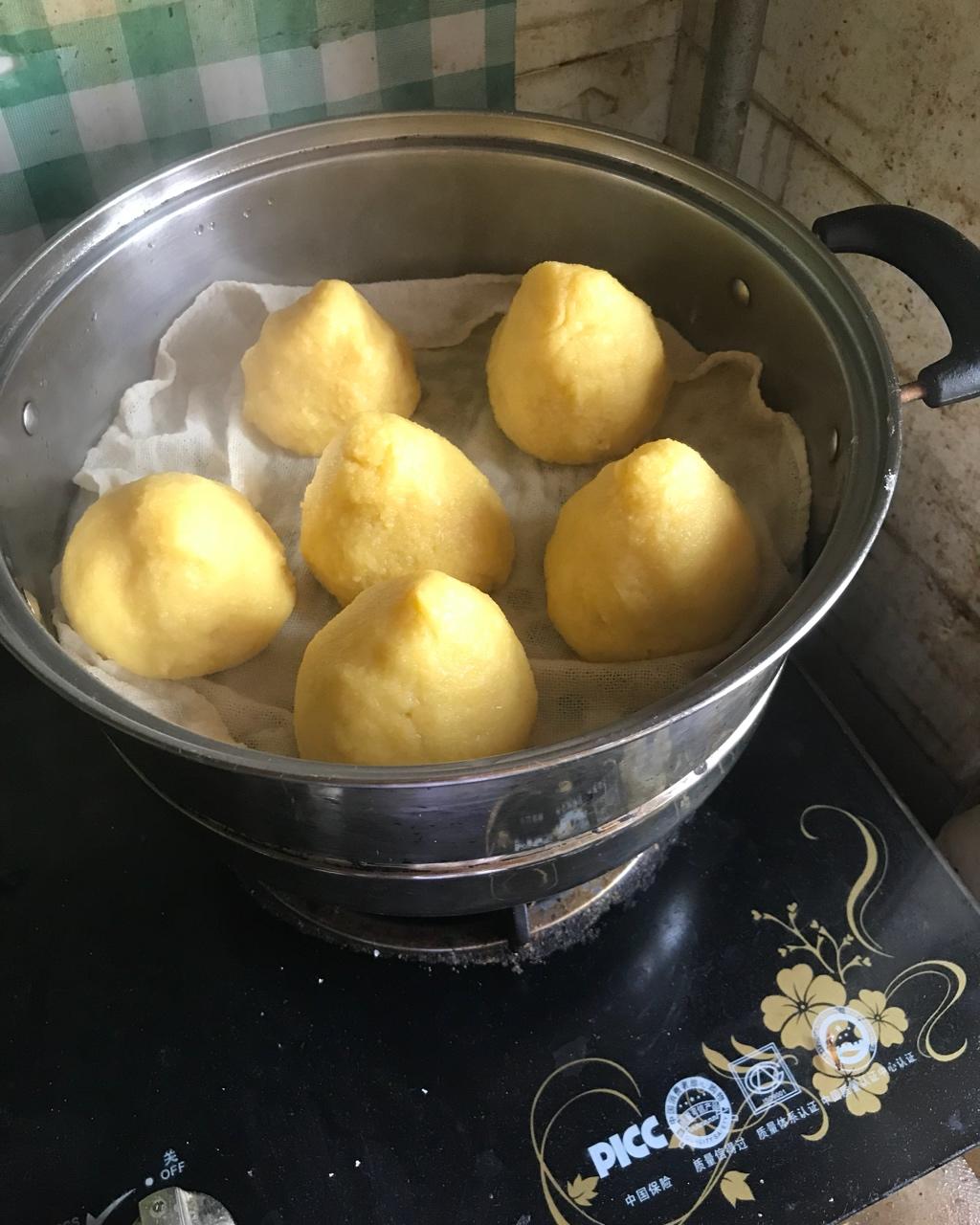 超简单烫面玉米窝头100%成功 小淘花妹做的超简单烫面玉米窝头100%