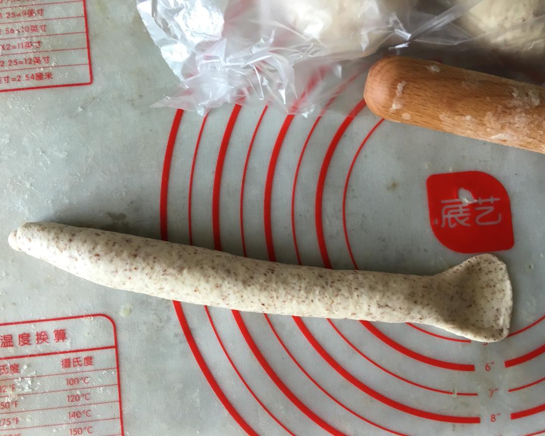 黑全麦贝果的做法 步骤8