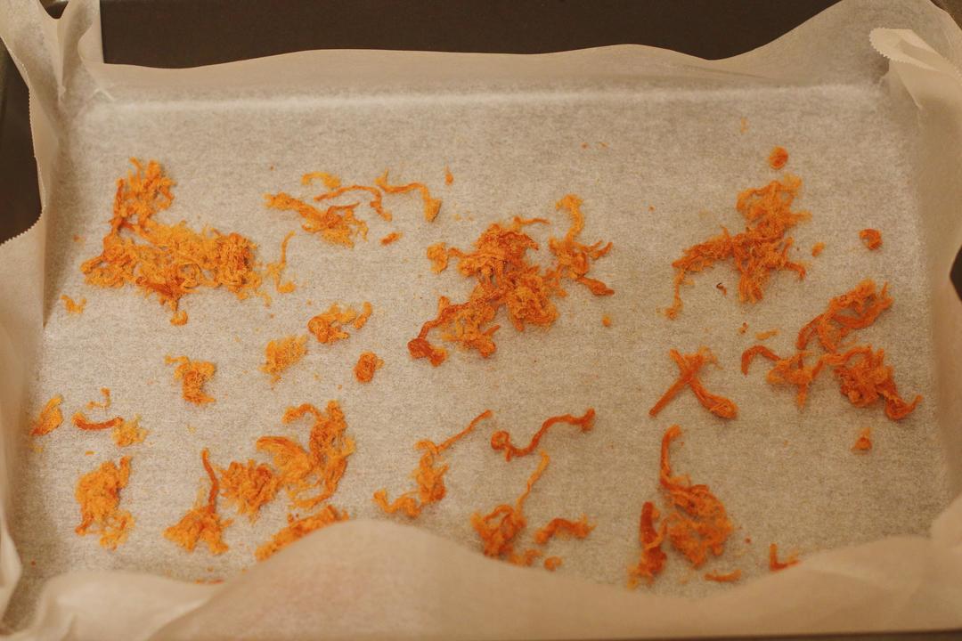 【香葱肉松蛋糕卷—完美蛋糕卷的所有注意事项（新手20步超详细版）的做法步骤图】牛奶少女丶-制作