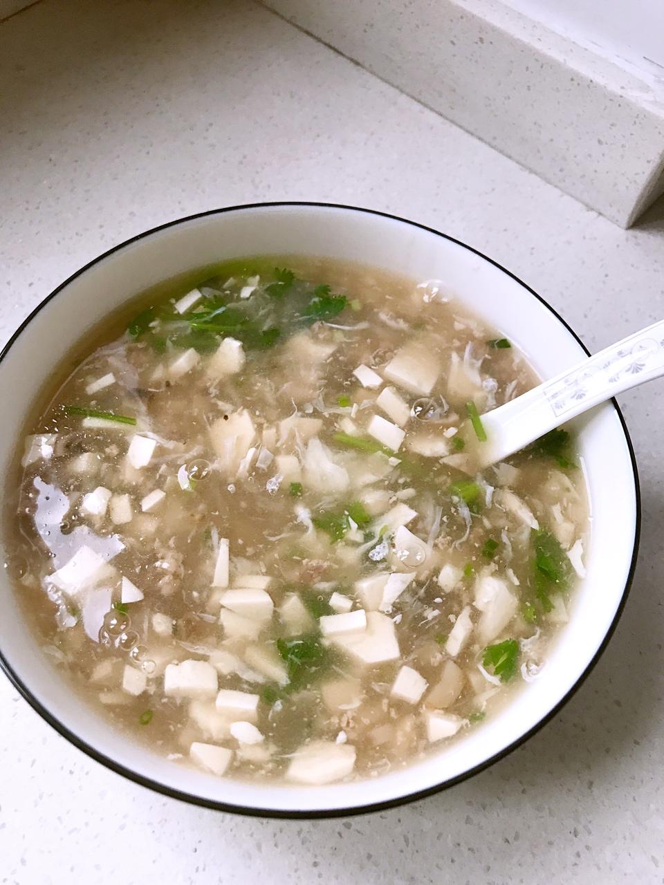 fay小厨做的鲜美可口的——西湖牛肉羹