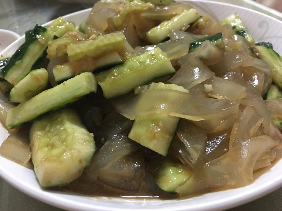 安安_zfpu做的黄瓜拌粉皮