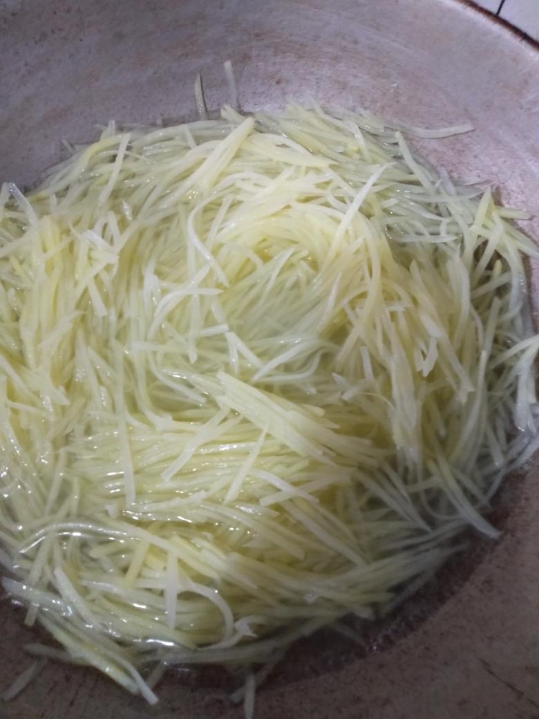凉拌土豆丝