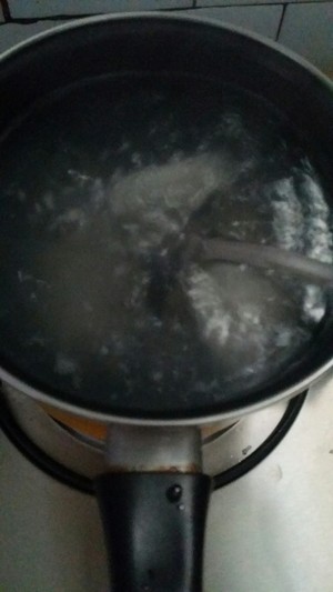 十个月宝宝辅食之十(白萝卜鱼肉粥)