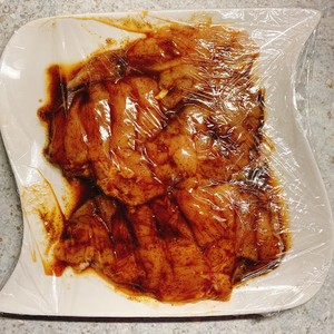 椒香烤鸡胸配土豆的做法 步骤2