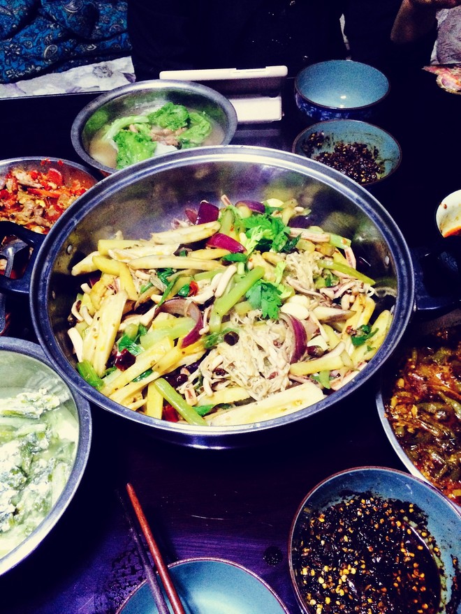 干锅鱿鱼的做法