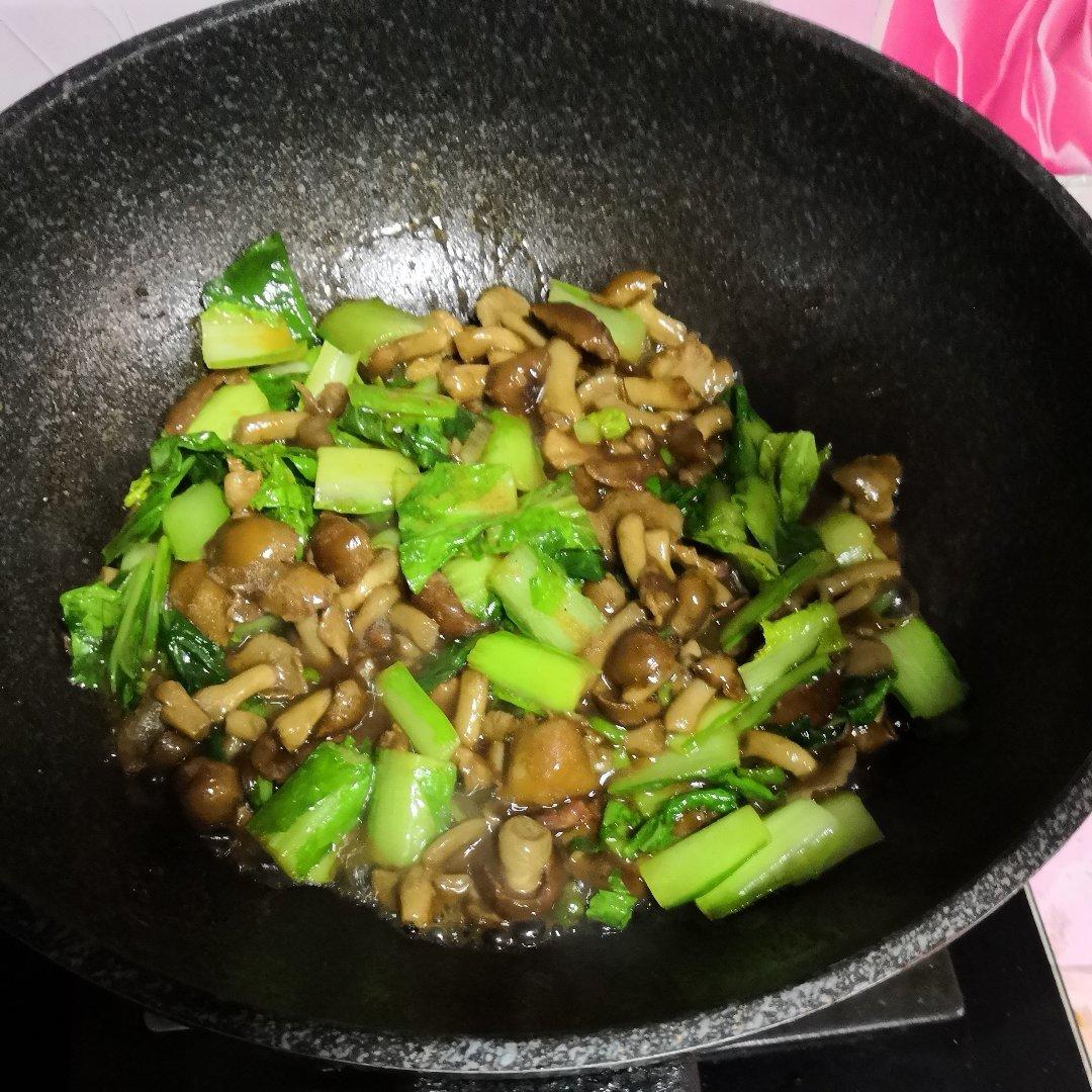 碧海潮生ruri做的肉炒小白菜滑子蘑