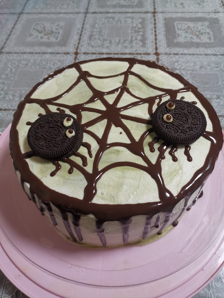 姜芹做的适合男孩的生日蛋糕萌萌哒奥利奥小蜘蛛蛋糕