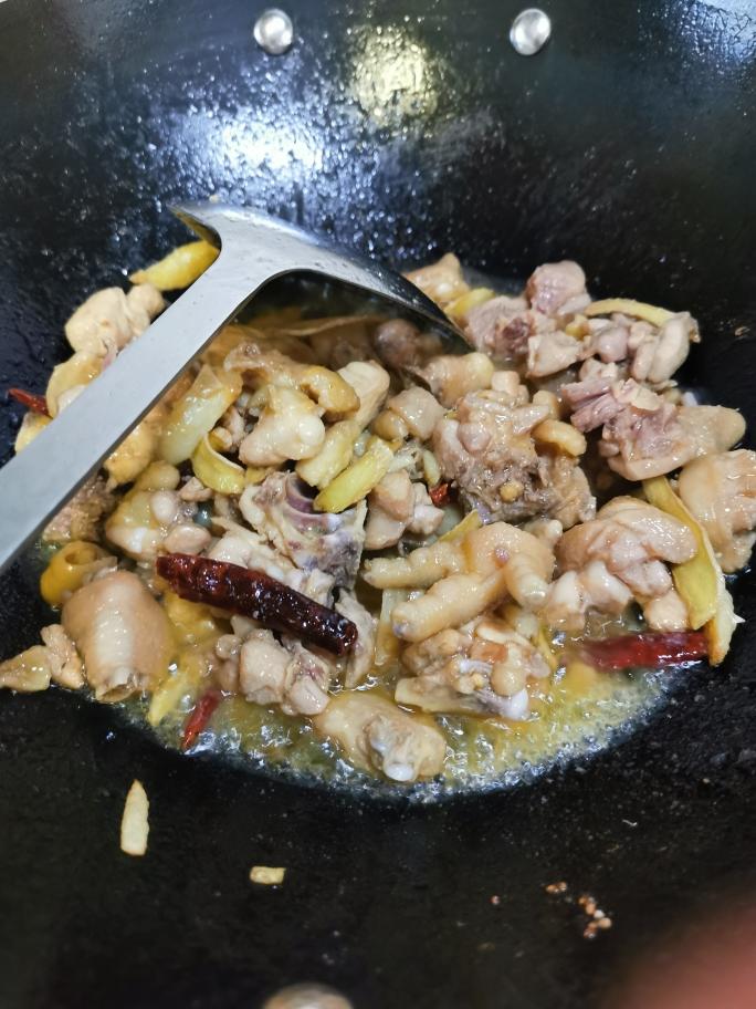 黄焖鸡