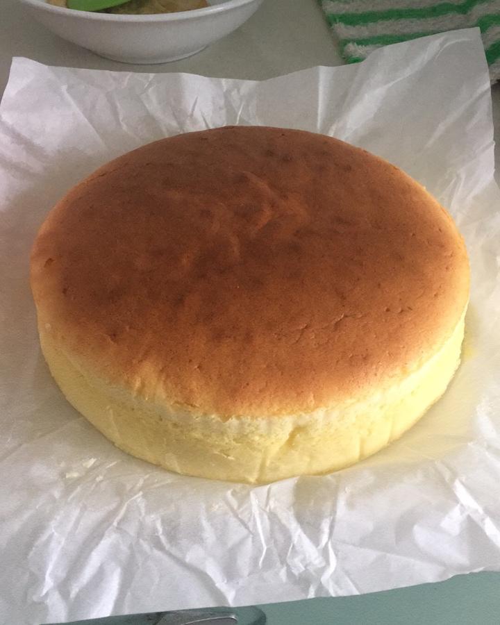 瑞妈_jruy做的入口即化8寸轻芝士蛋糕(6寸轻乳酪蛋糕材料减半)新手也