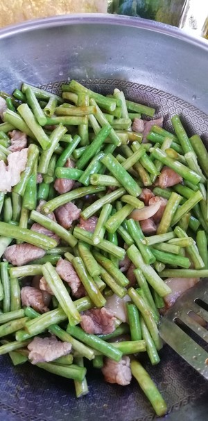 豆角焖面的做法 步骤6